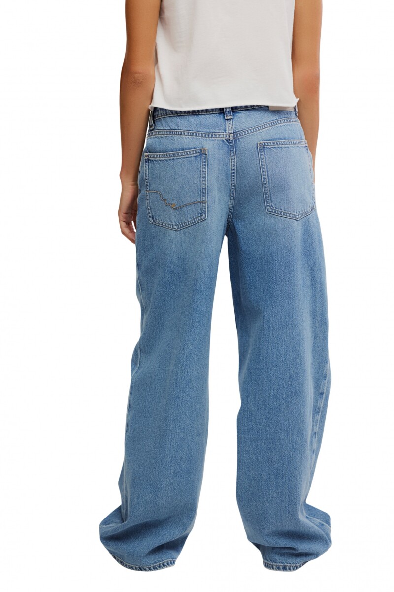 NIA BF JEAN Celeste