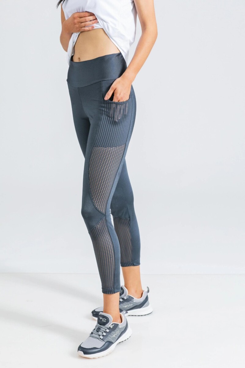 Capri de Supplex con Red. Capri de Supplex con Red.