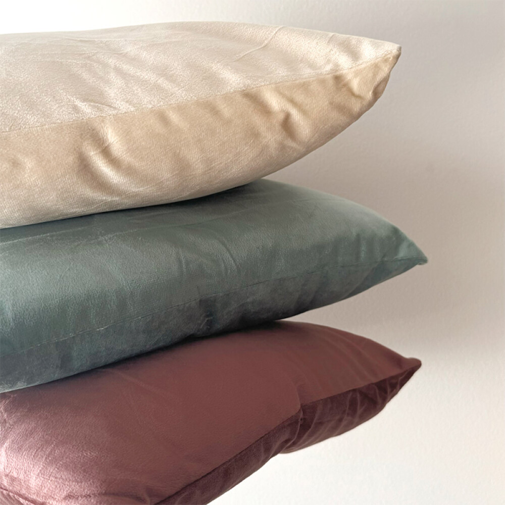 Almohadones velvet Crema