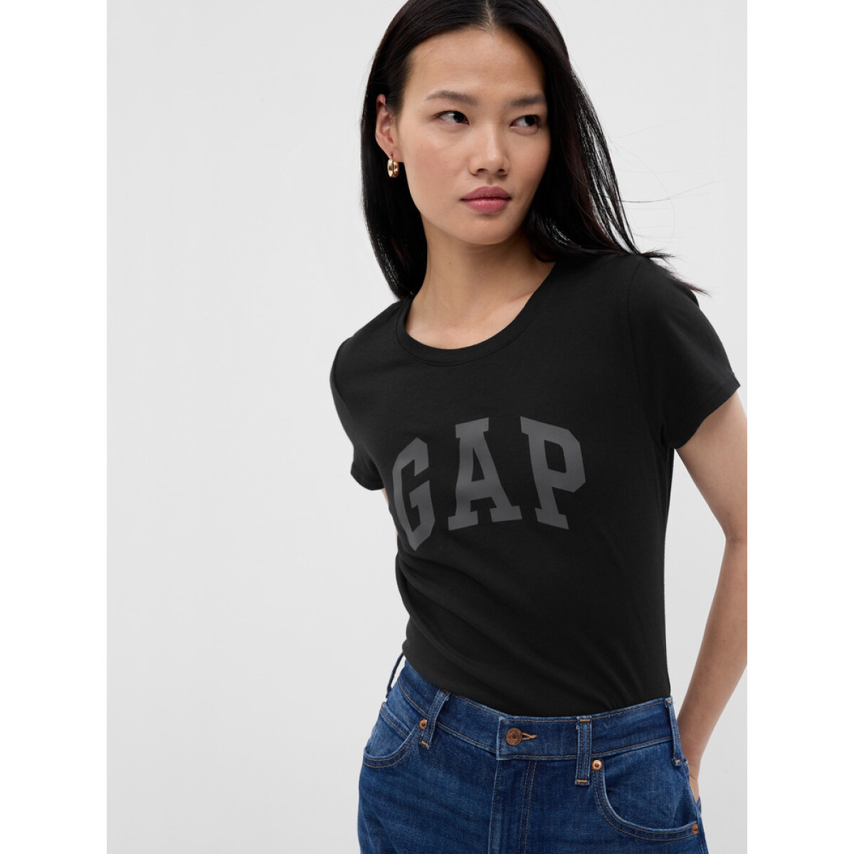 V-GAP SS CLSC TEE - TRUE BLACK 