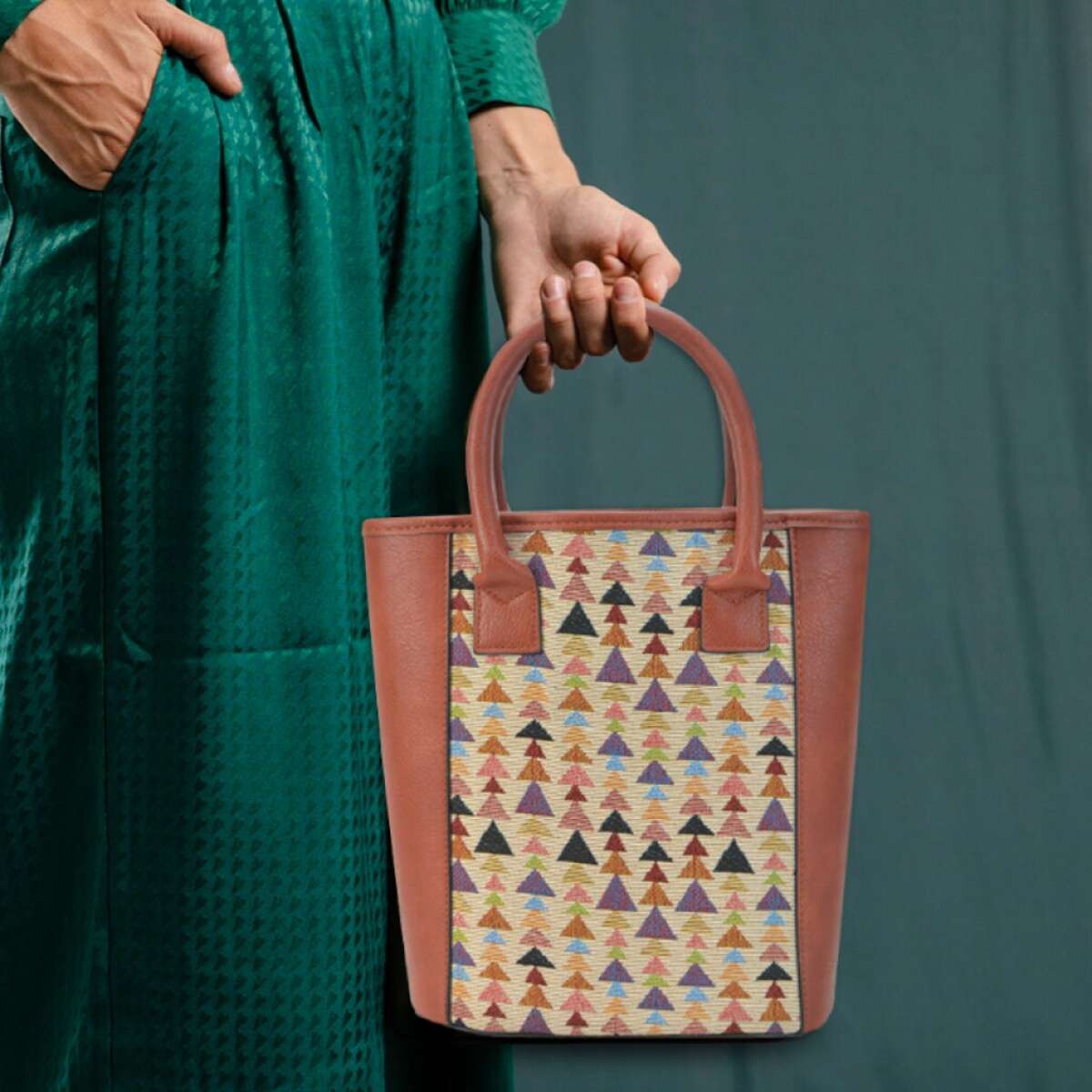 Matera Andromeda - Telar Triangulos 