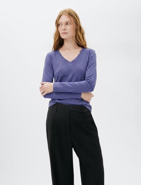 CAMISETA BÁSICA CON ELASTANO VIOLETA
