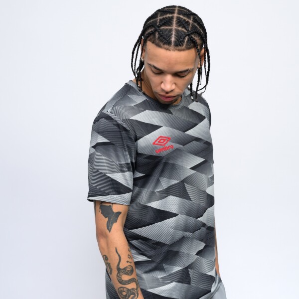 REMERA MADS Umbro Hombre 524