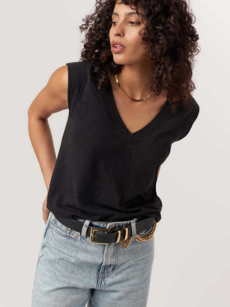 CAMISETA V 