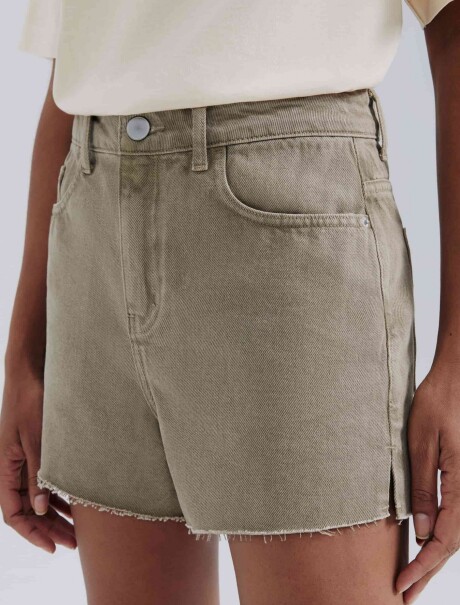 SHORT DE JEAN EN CINTURA MEDIA MARRÓN