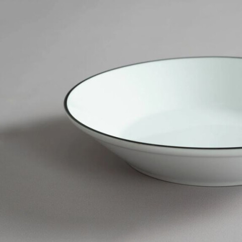 Plato Hondo sin Ala 20cm Con Filete Royal Porcelain | Por Unidad Plato Hondo sin Ala 20cm Con Filete Royal Porcelain | Por Unidad
