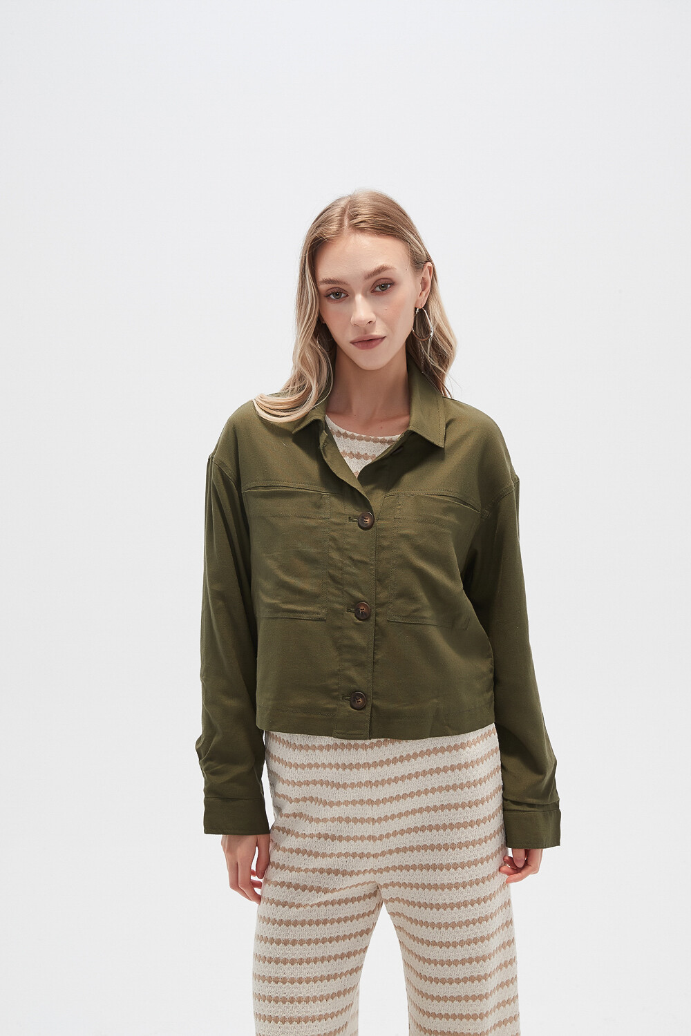 Chaqueta Minara Verde Oliva Oscuro