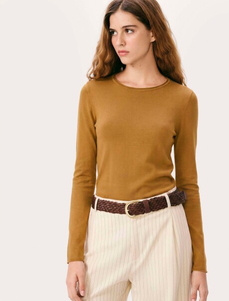 BLUSA DE MANGA LARGA AJUSTADA EN TEJIDO DE PUNTO LIGERO MARRÓN