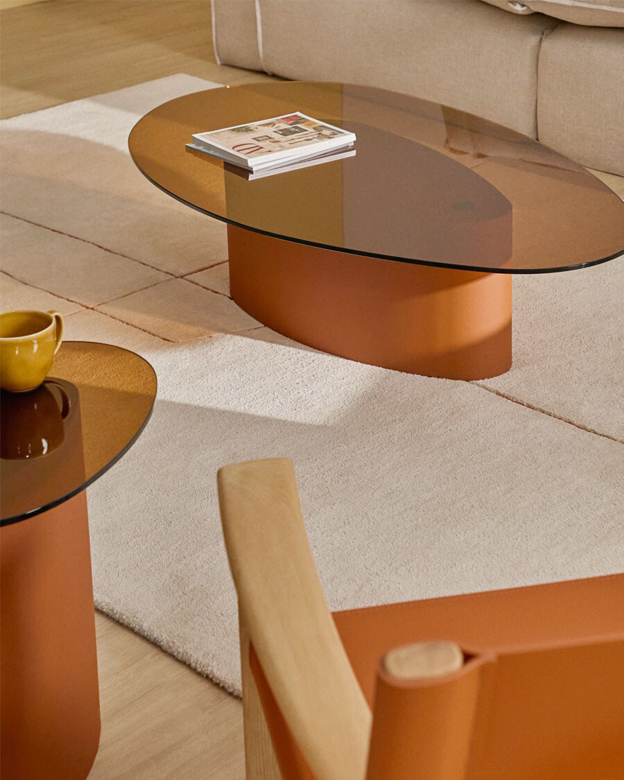 Mesa de centro Olir de vidrio templado y acero marrón 140 x 80 cm Mesa de centro Olir de vidrio templado y acero marrón 140 x 80 cm