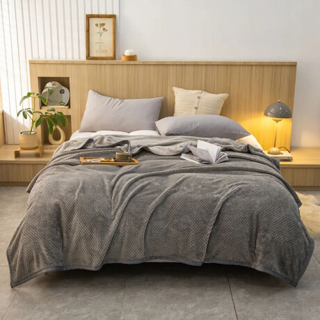 Set Invierno Manta Frazada Polar 2Pzas + Calienta Cama CuorI Gris