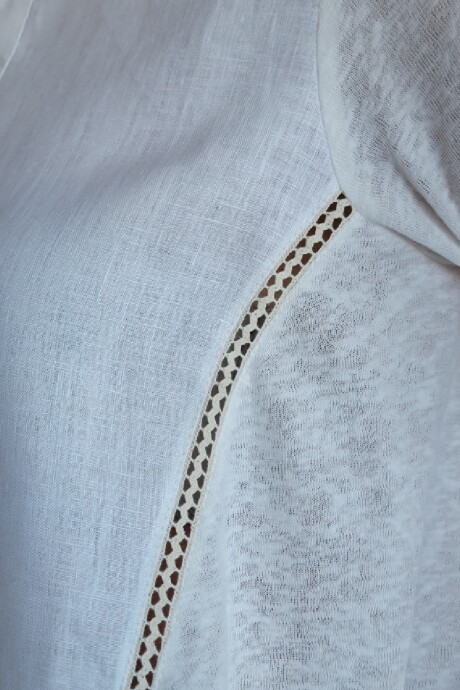 Blusa Faro Blanco con puntilla cruda