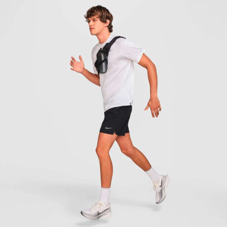 Remera Nike Dri-Fitadv Stride Manga Corta de Hombre Blanco