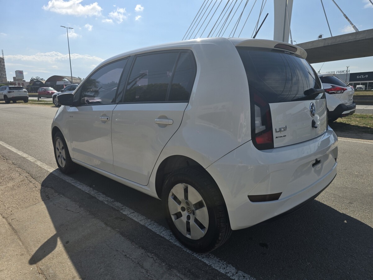 Volkswagen Up Move 1.0 Extra Full | Permuta / Financia Volkswagen Up Move 1.0 Extra Full | Permuta / Financia