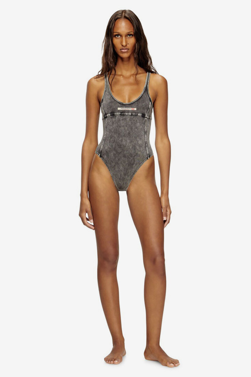 PHOEBE-DNM UW BODY Negro