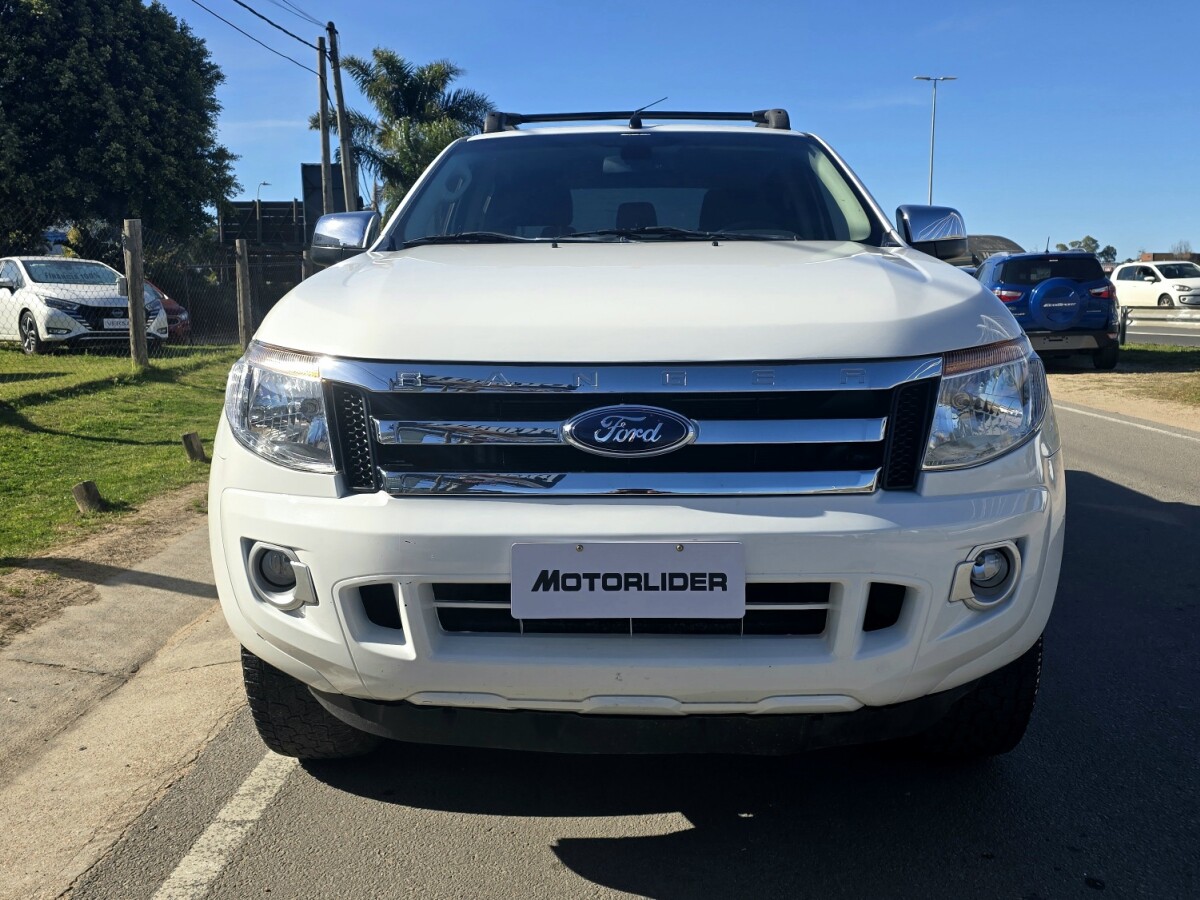 Ford Ranger XLT 2014 EXCELENTE ESTADO! | Permuta / Financia Ford Ranger XLT 2014 EXCELENTE ESTADO! | Permuta / Financia