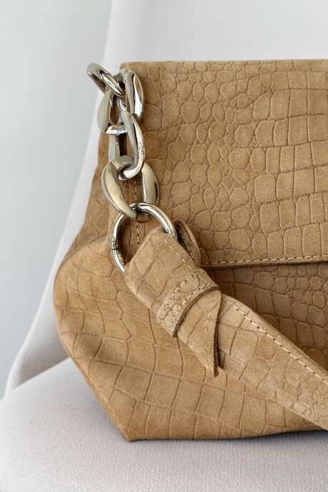 Charlotte Suela Croco