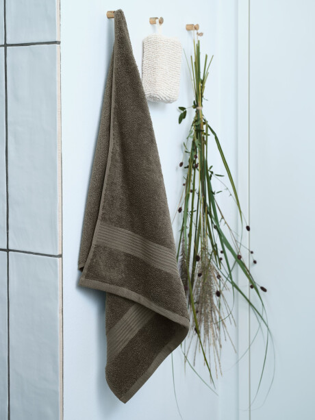 Toalla de baño KARLSTAD 70x140 oliva Toalla de baño KARLSTAD 70x140 oliva
