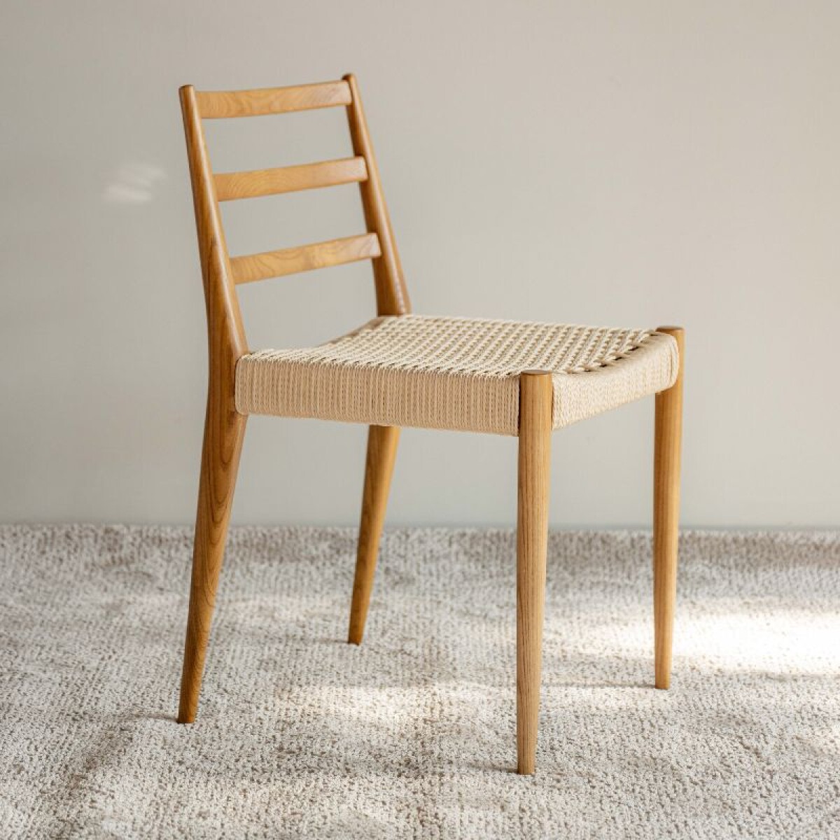Silla Analy / Madera y Fibra - Natural 