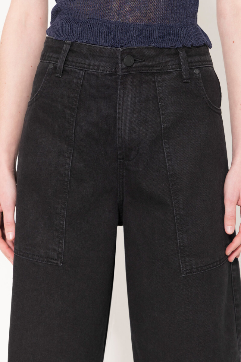 BERMUDA POCKET BLACK Negro