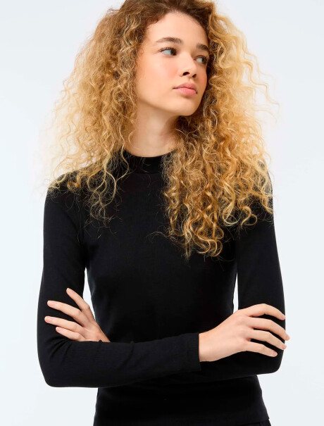 BLUSA DE CUELLO ALTO ACANALADO NEGRO