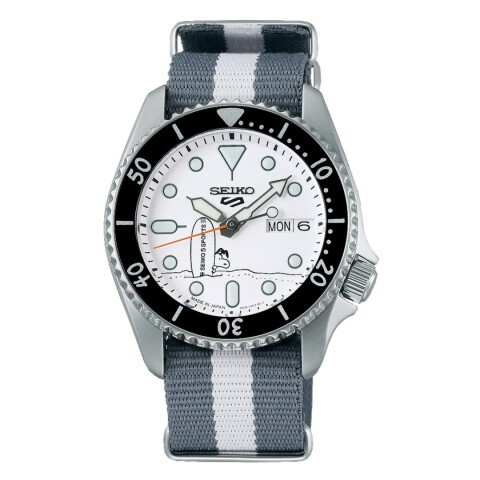 Reloj Seiko 5 Sports X Peanuts Snoopy 'Surfboard' Edición Limitada SRPK25K1 Gris
