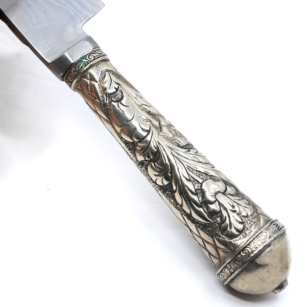 Cuchillo cabo de plata, hoja Trento stainless steel. Usado Cuchillo cabo de plata, hoja Trento stainless steel. Usado