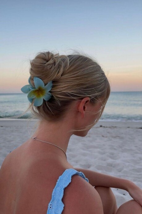 Broche de Pelo Hibisco / Celeste Broche De Pelo Hibisco / Celeste