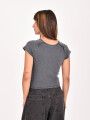 REMERA NEGRIS GRIS OSCURO