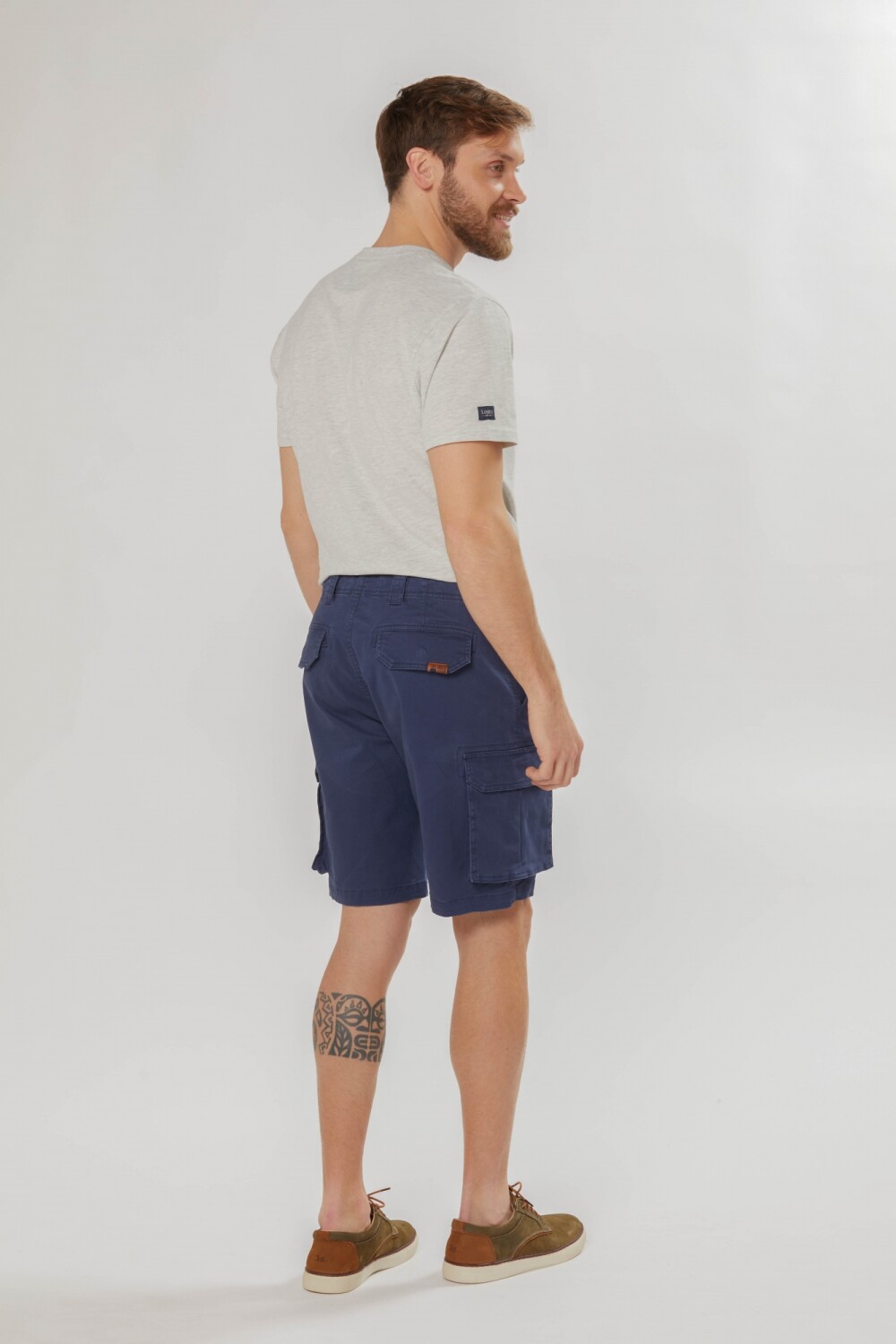 BERMUDA CARGO CON SPANDEX Azul