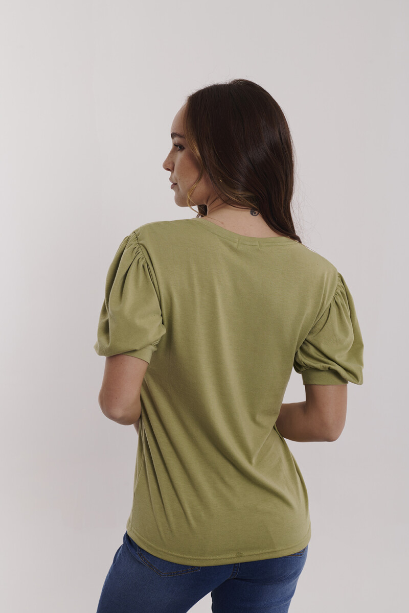 REMERA CORA VERDE
