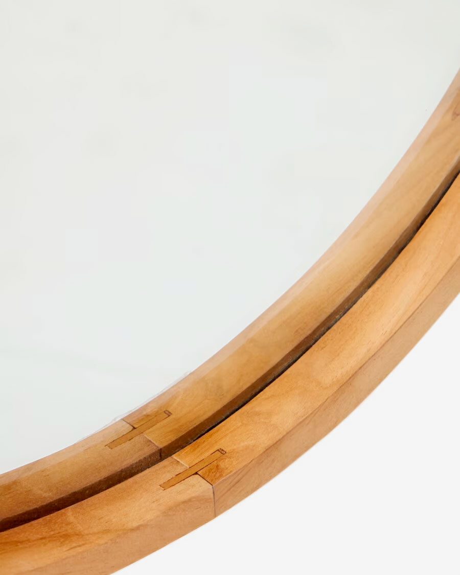 Espejo Magda de madera maciza de teca con acabado natural Ø 45 x 95 cm Ø 45 x 95 cm