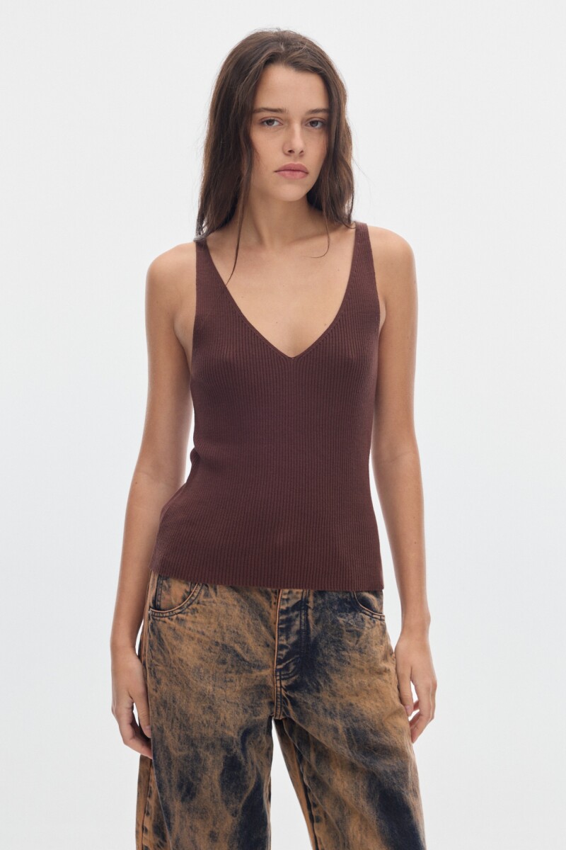 Musculosa Amy Brown