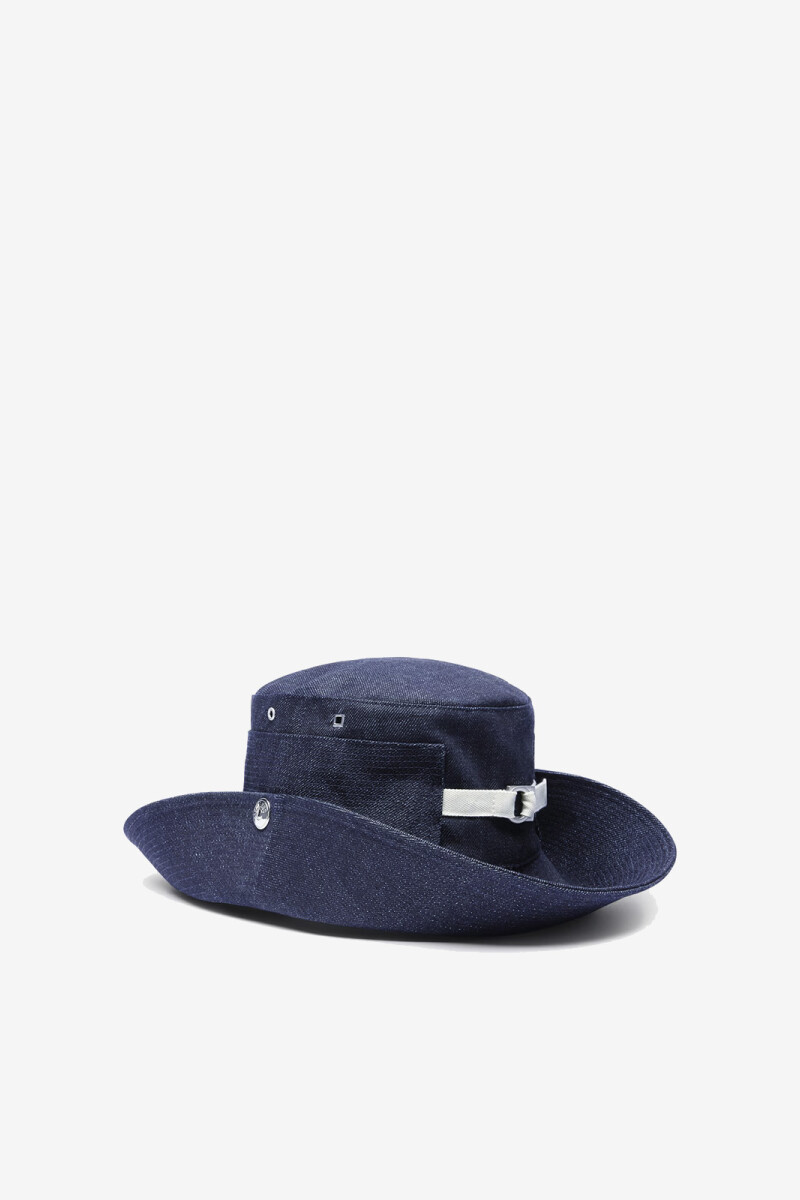 LE BOB DE-NIMES Jean
