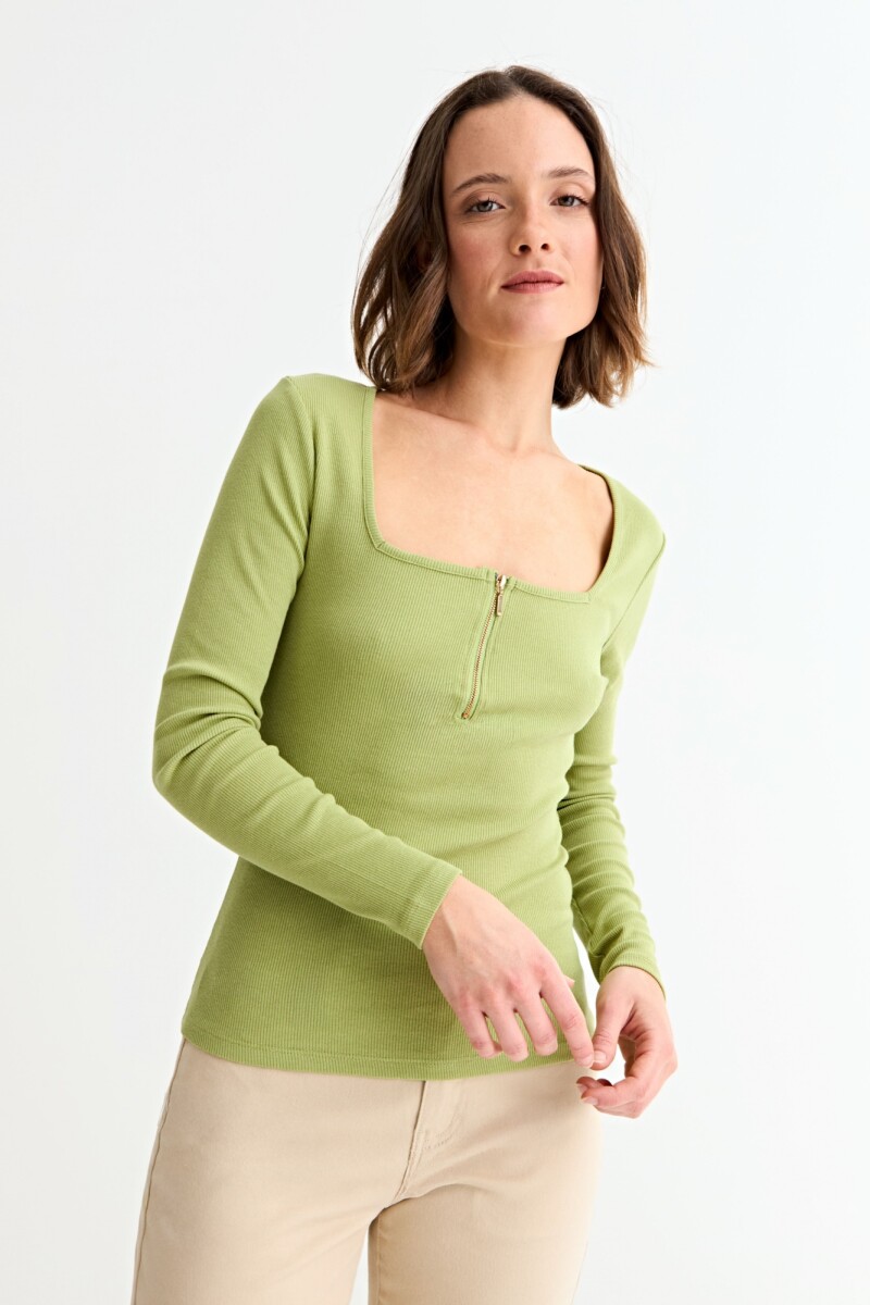 Remera m/l con cierre frontal VERDE