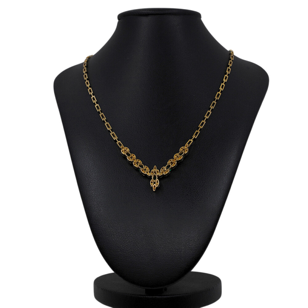 Gargantilla en oro 18k , esmeraldas y brillantes. Gargantilla en oro 18k , esmeraldas y brillantes.