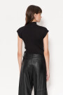 Remera Fantasy Negro