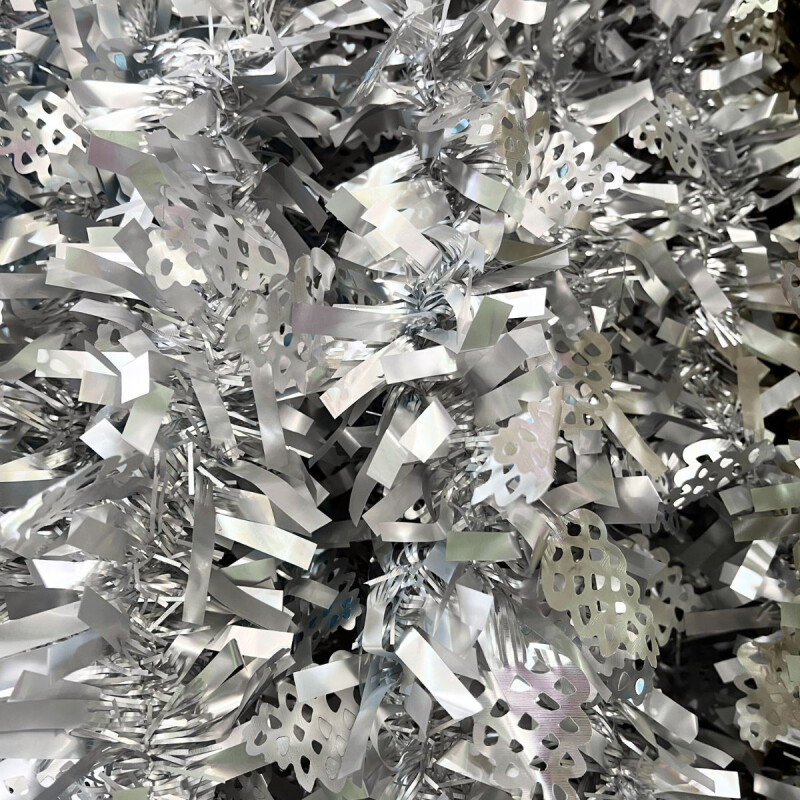 Guia/Boa Navideña con DIseño Plateado