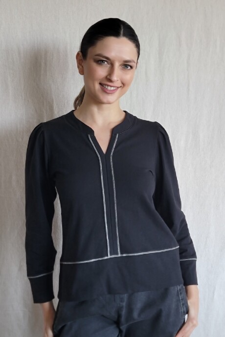 Remera Nina Negro