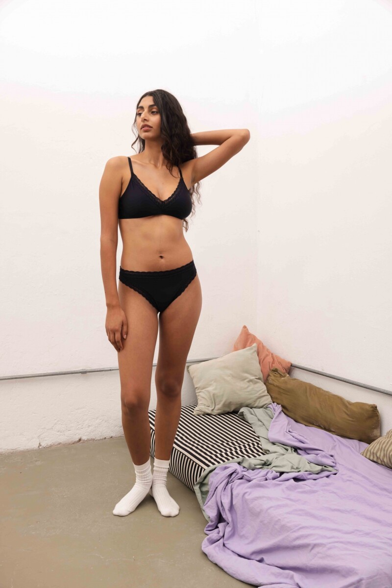 Pantie Less Isa [B30] Negro