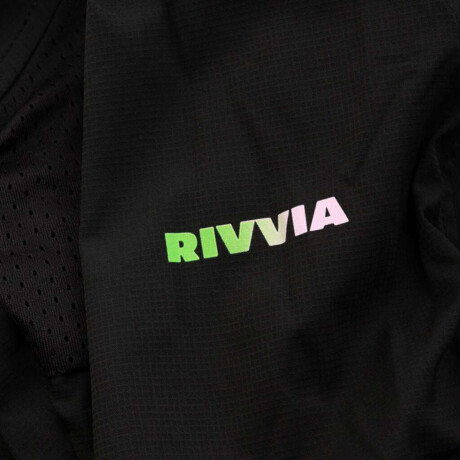 Campera Rivvia Pursuit Spray Negro