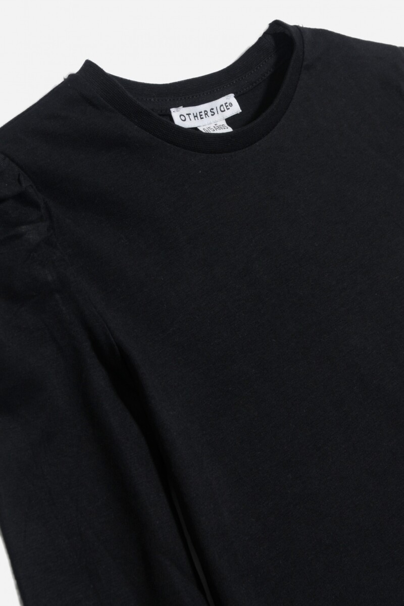 Remera mangas abullonadas NEGRO