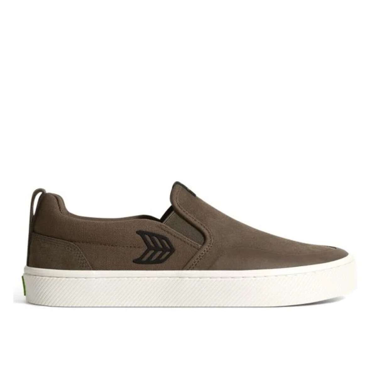 Championes Cariuma Slip On - Verde 