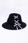 Sombrero con detalle de cinta negro