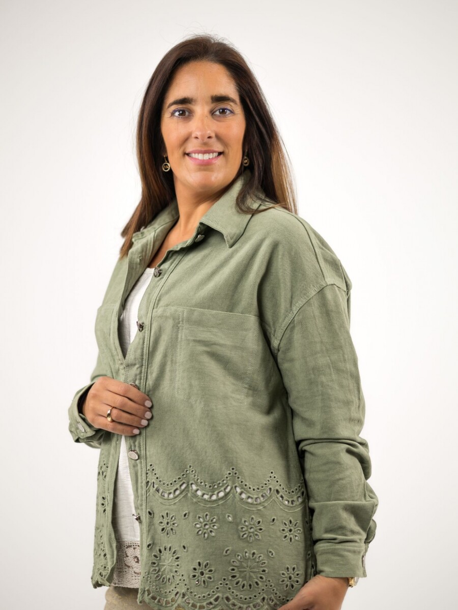 Chaqueta de Jean con broderie abajo VERDE