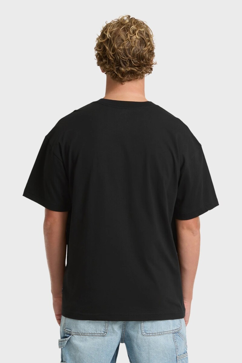 REMERA BEHIND THE LIP OG SS J-negro