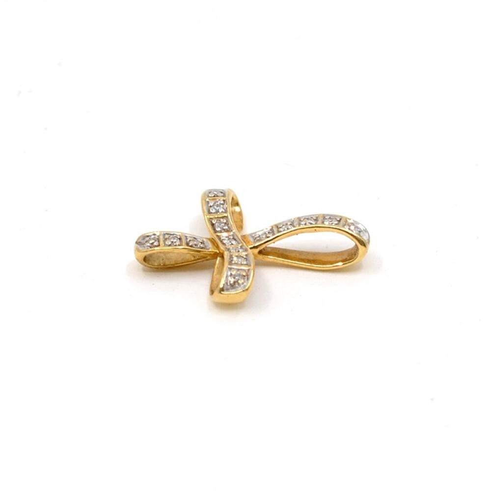 Cruz de oro 18K amarillo y brillantes 20 x 16 mm. Cruz de oro 18K amarillo y brillantes 20 x 16 mm.