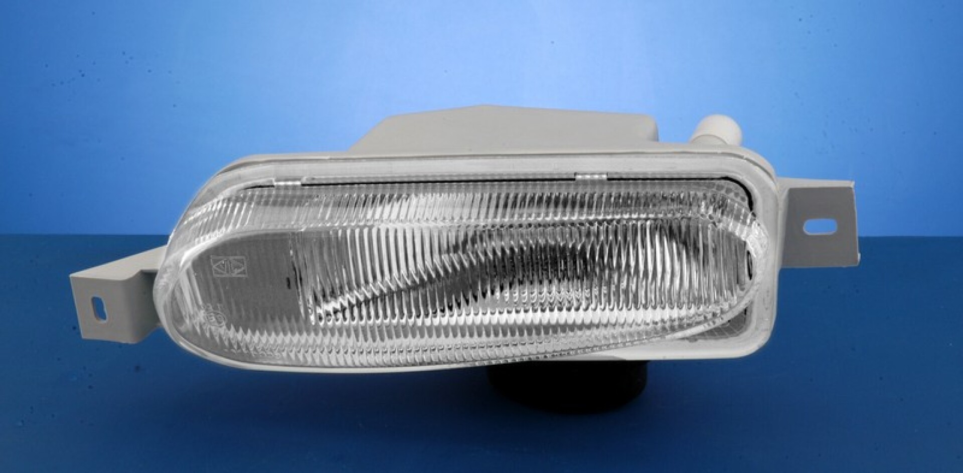 FARO CAMINERO FORD ESCORT 97 DER. VIC 