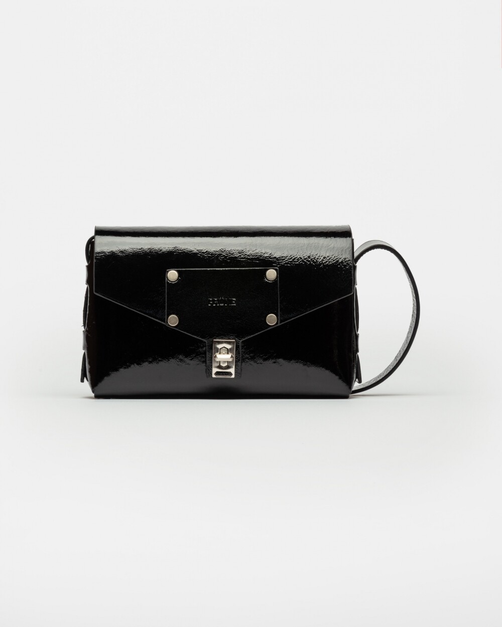 Bandolera Palma En Cuero Charol Arrugado Negro
