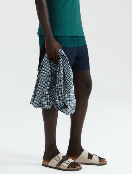 MUSCULOSA BÁSICA MASCULINA VERDE