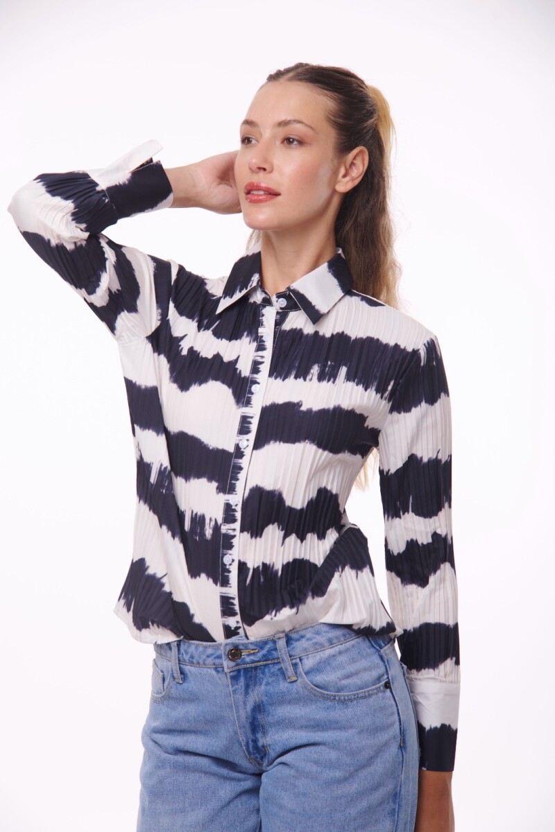 CAMISA SONA ESTAMPADO BLANCO Y NEGRO